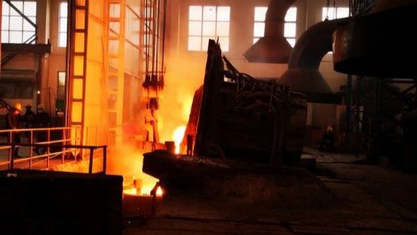 大型铸钢件厂家延长中频炉的使用寿命是怎么做的
