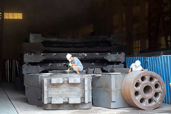 大型铸钢件厂家讲解铸钢件侵入性气孔的产生原因及检测方法