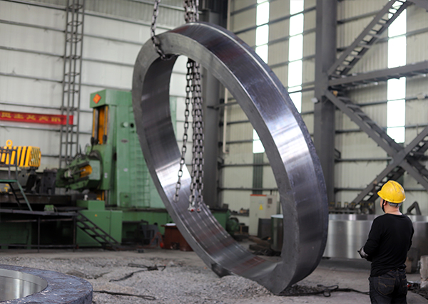 大型铸造加工厂家讲解大型铸钢件-轮带表面缺陷的成因和如何解决？