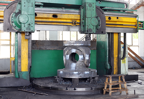 铸钢件加工厂家对大型铸钢件进行机加工需要注意的是？