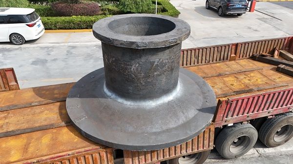 定制大型铸钢件中空轴——就选铸钢件厂家腾飞铸钢