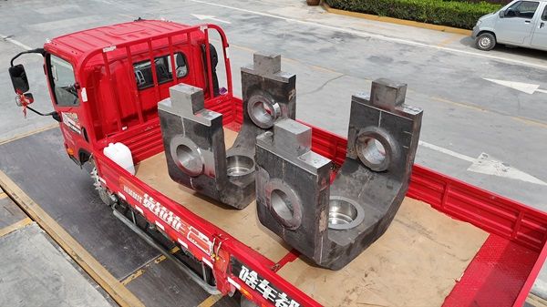 腾飞铸钢——专注铸钢件横梁定制，做客户信得过的厂家~