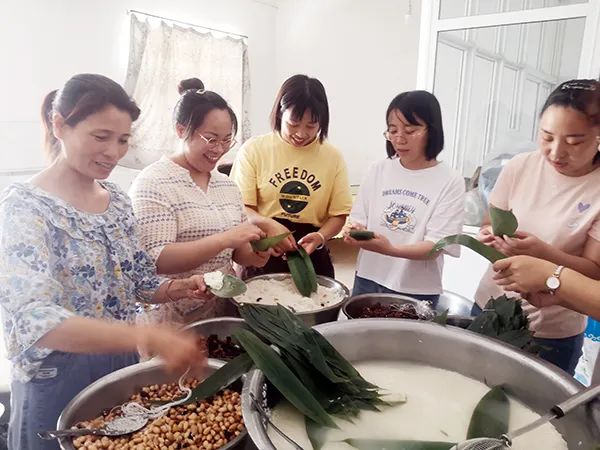 粽子飘香 塞满幸福 | 腾飞铸钢祝大家端午节安康！