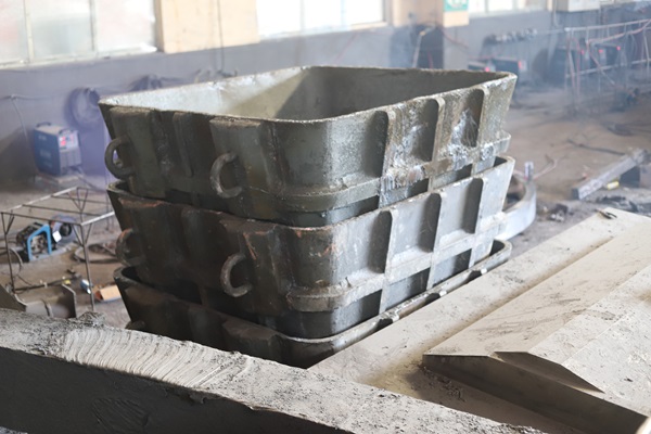 腾飞铸钢—渣盆